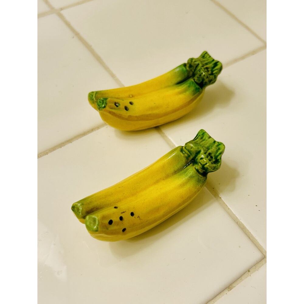 Vintage Banana Salt & Pepper Shakers Made In Japan antique